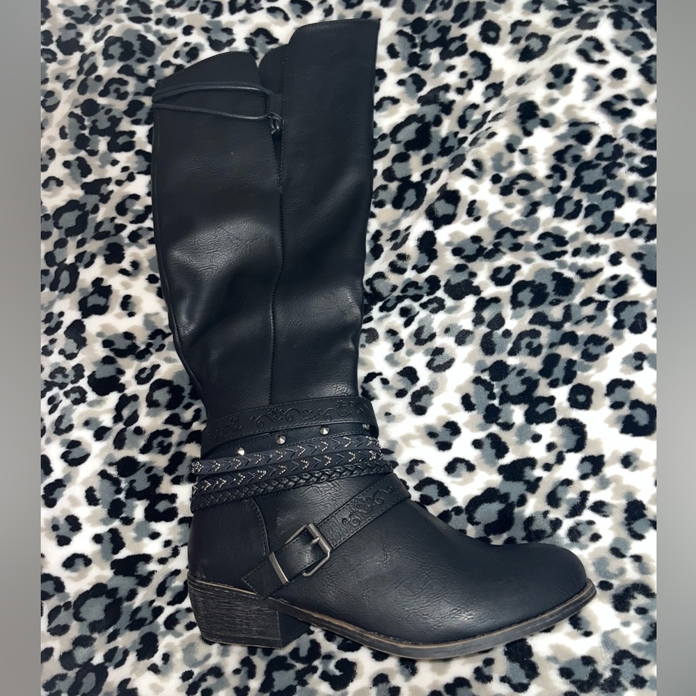 Black knee high boots